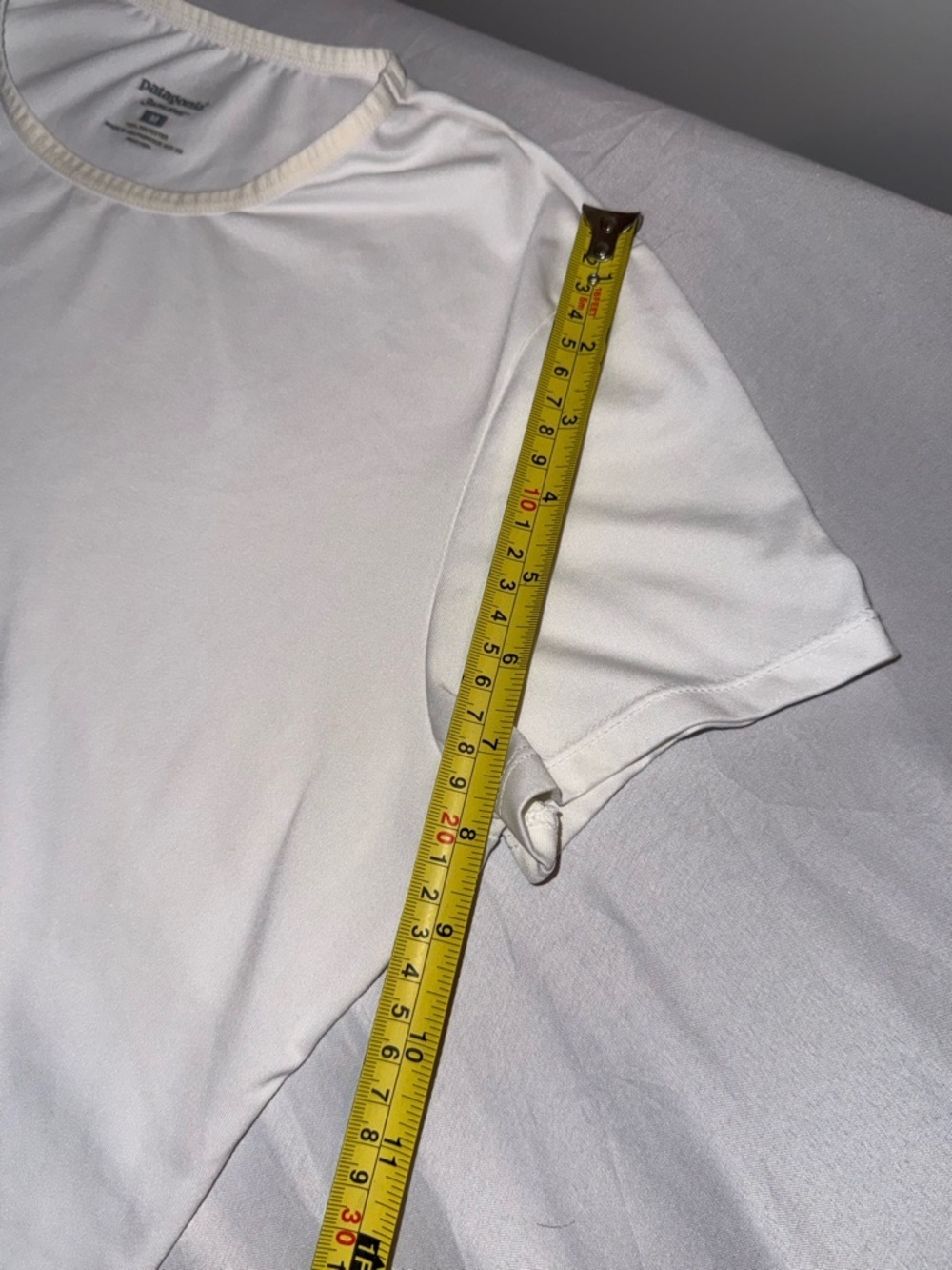 Patagonia Women Capilene Athletic Crew Neck Short Sleeve Tee White Size Medium - Picture 10 of 16